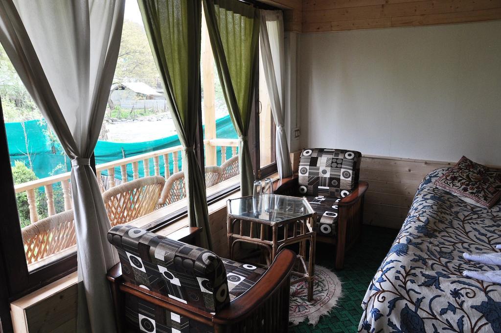 Himalaya House Hotel Pahalgām Szoba fotó